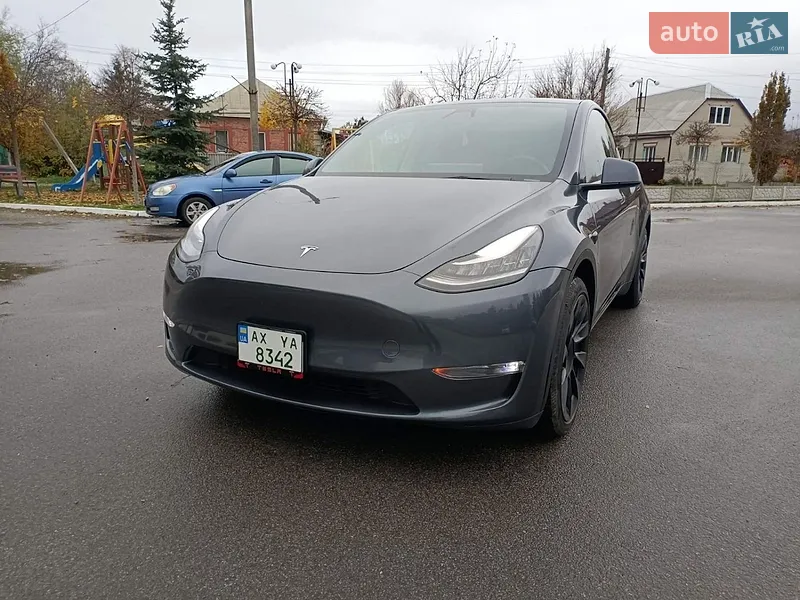 Tesla Model Y 2022