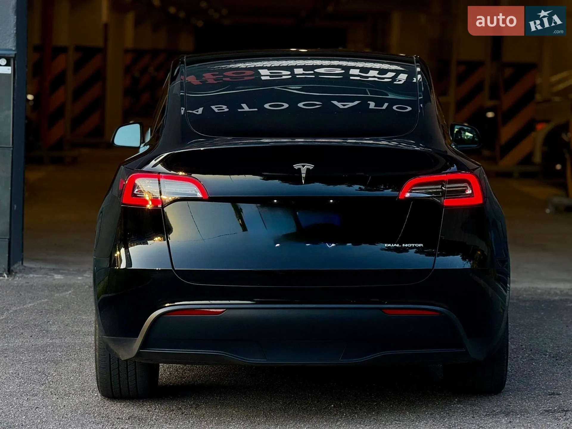2023 Tesla Model Y - мініатюра 8