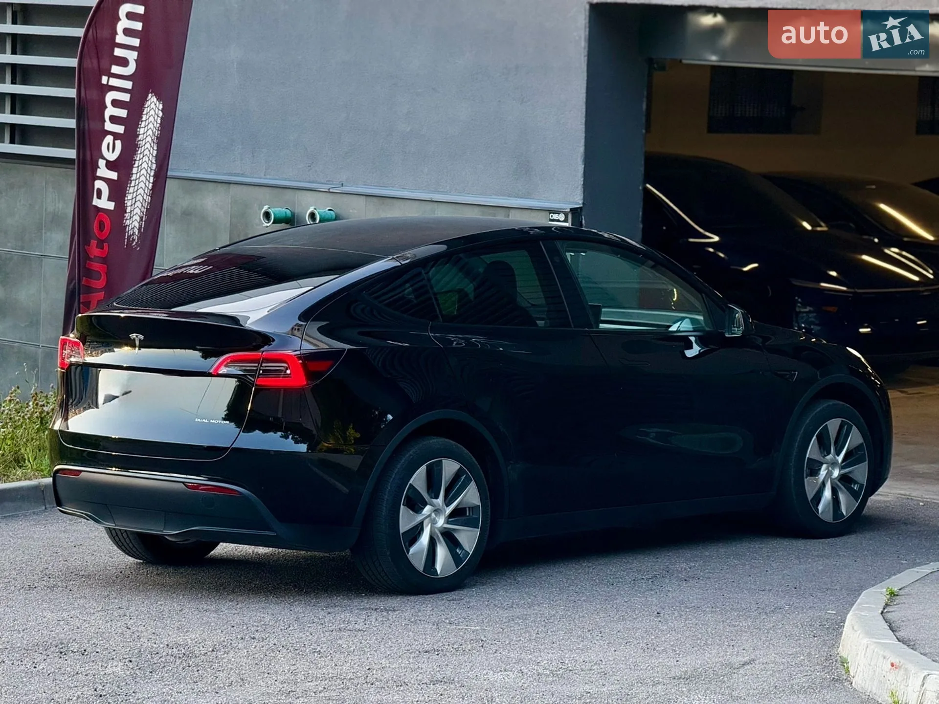 2023 Tesla Model Y - мініатюра 9