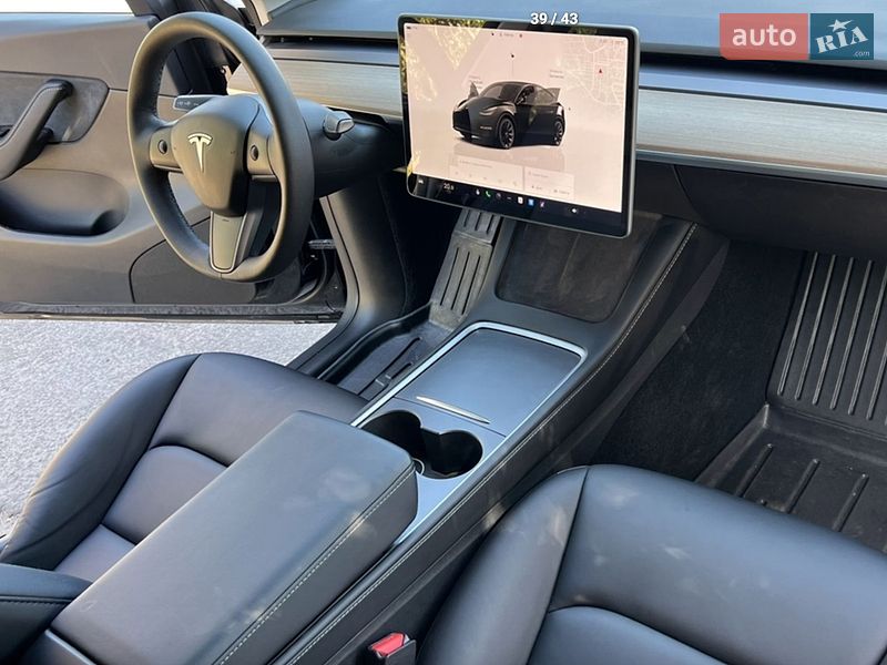 Внедорожник / Кроссовер Tesla Model Y 2022 в Ужгороде