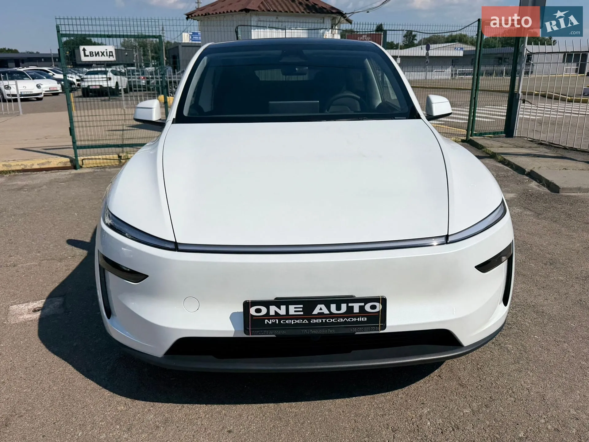 2025 Tesla Model Y - мініатюра 2