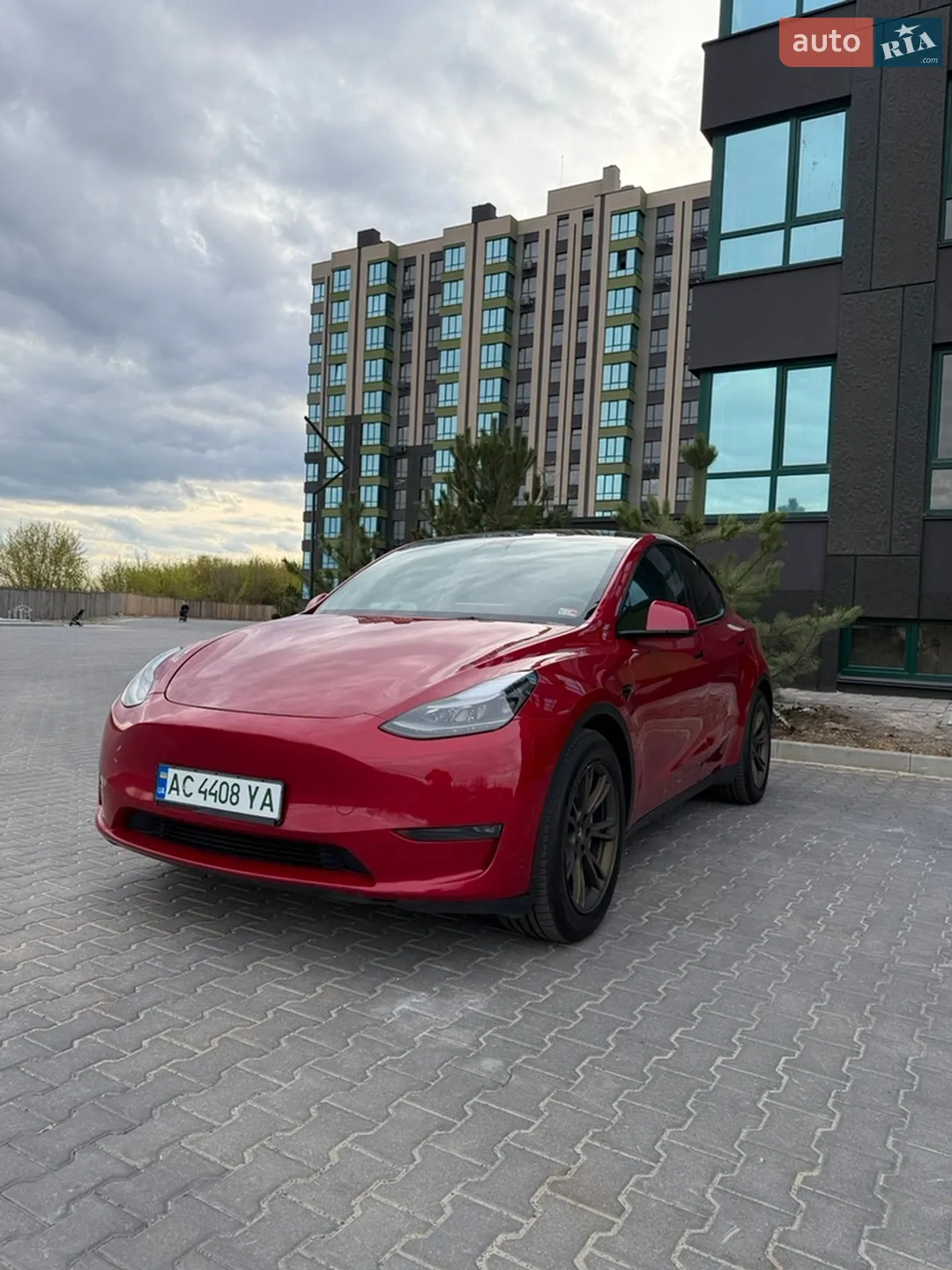 2023 Tesla Model Y - мініатюра 3