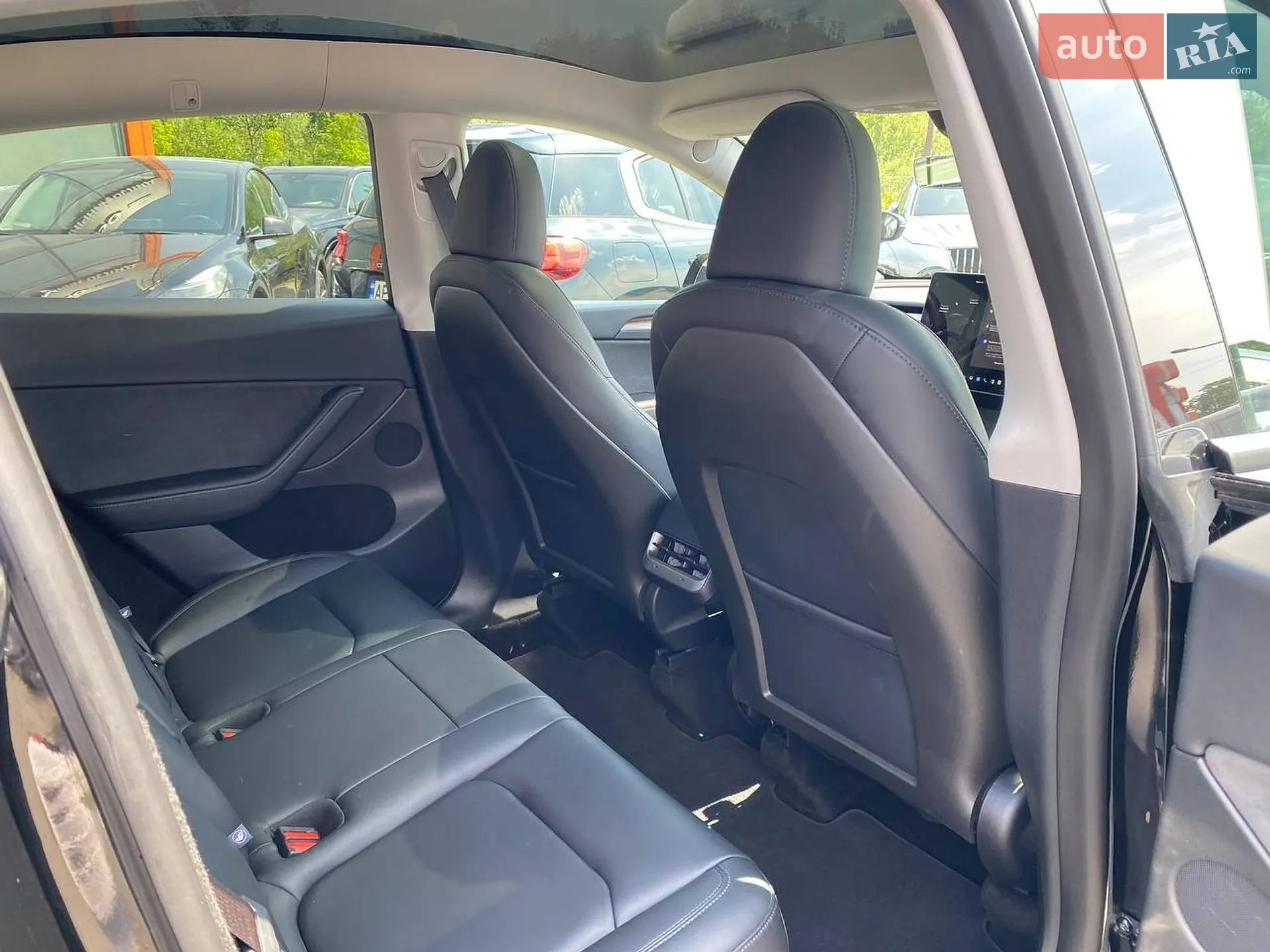 2024 Tesla Model Y - мініатюра 18