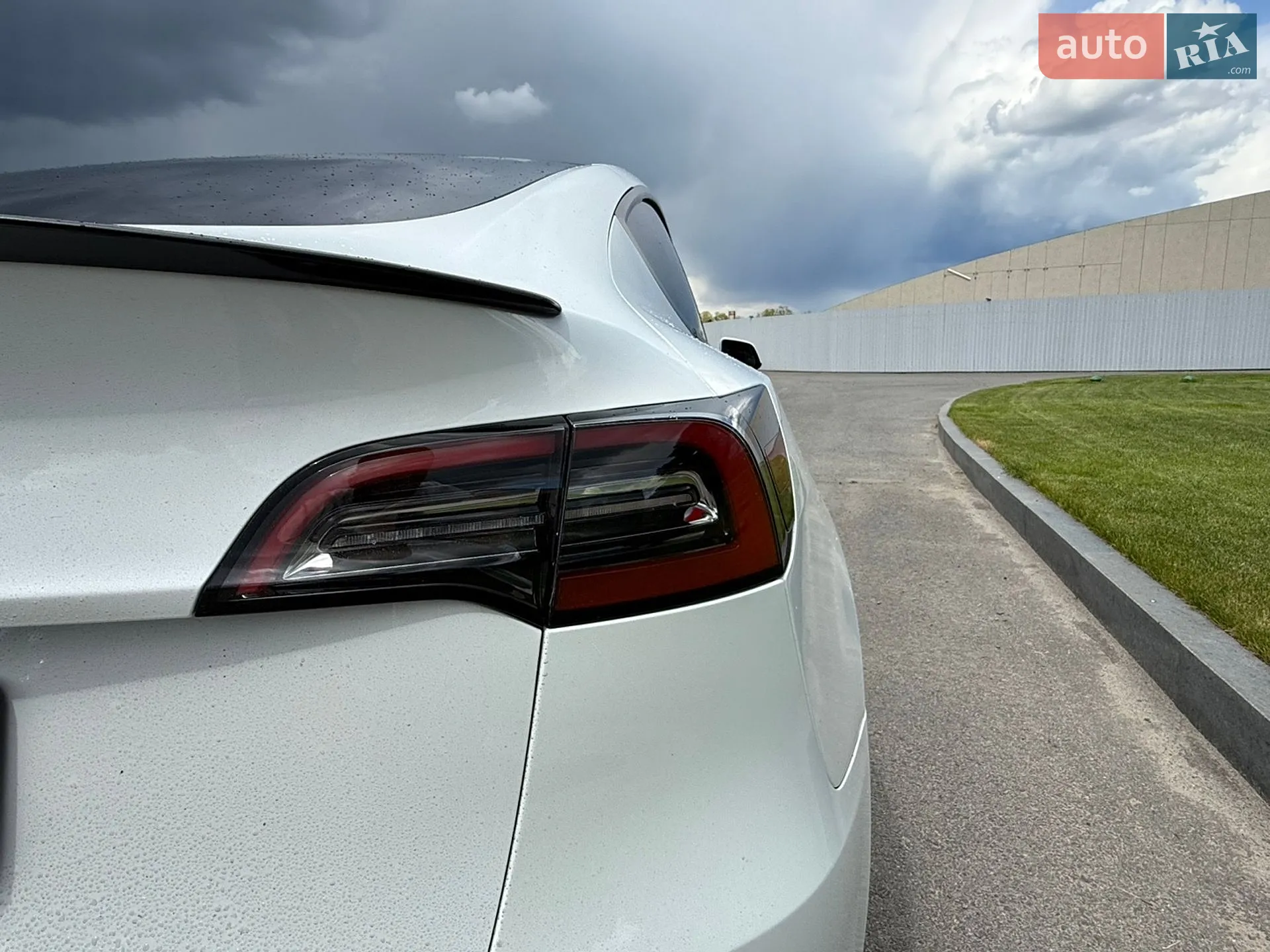 2021 Tesla Model Y - мініатюра 11