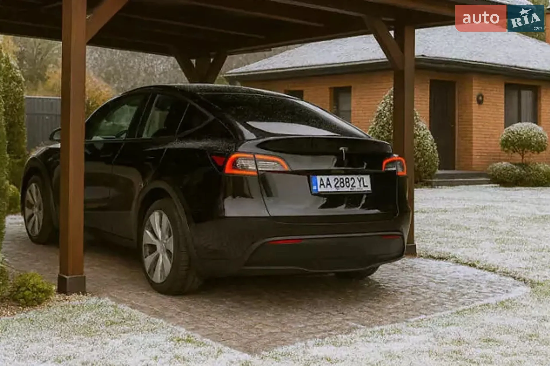 2023 Tesla Model Y - мініатюра 2