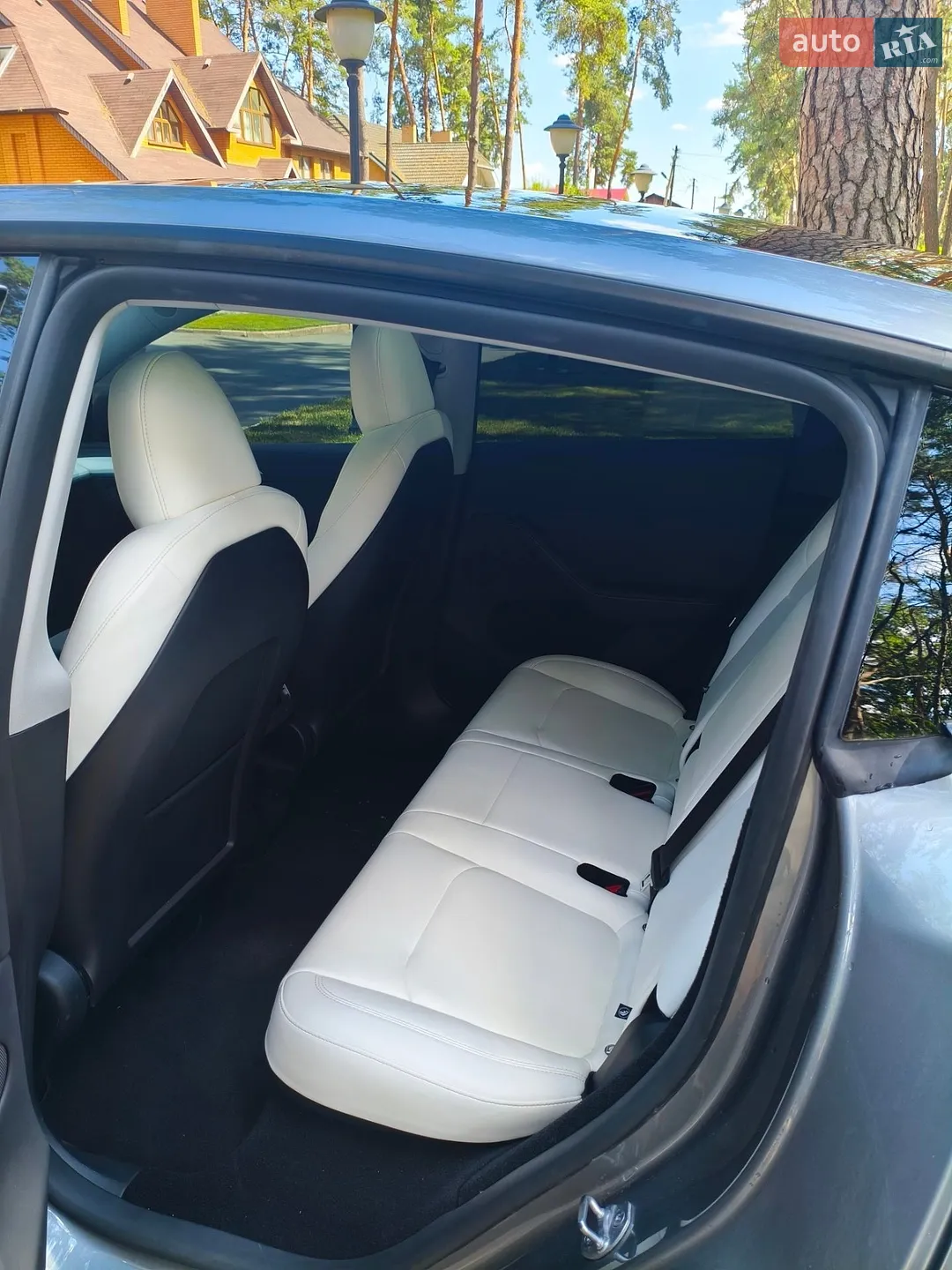 2024 Tesla Model Y - мініатюра 15