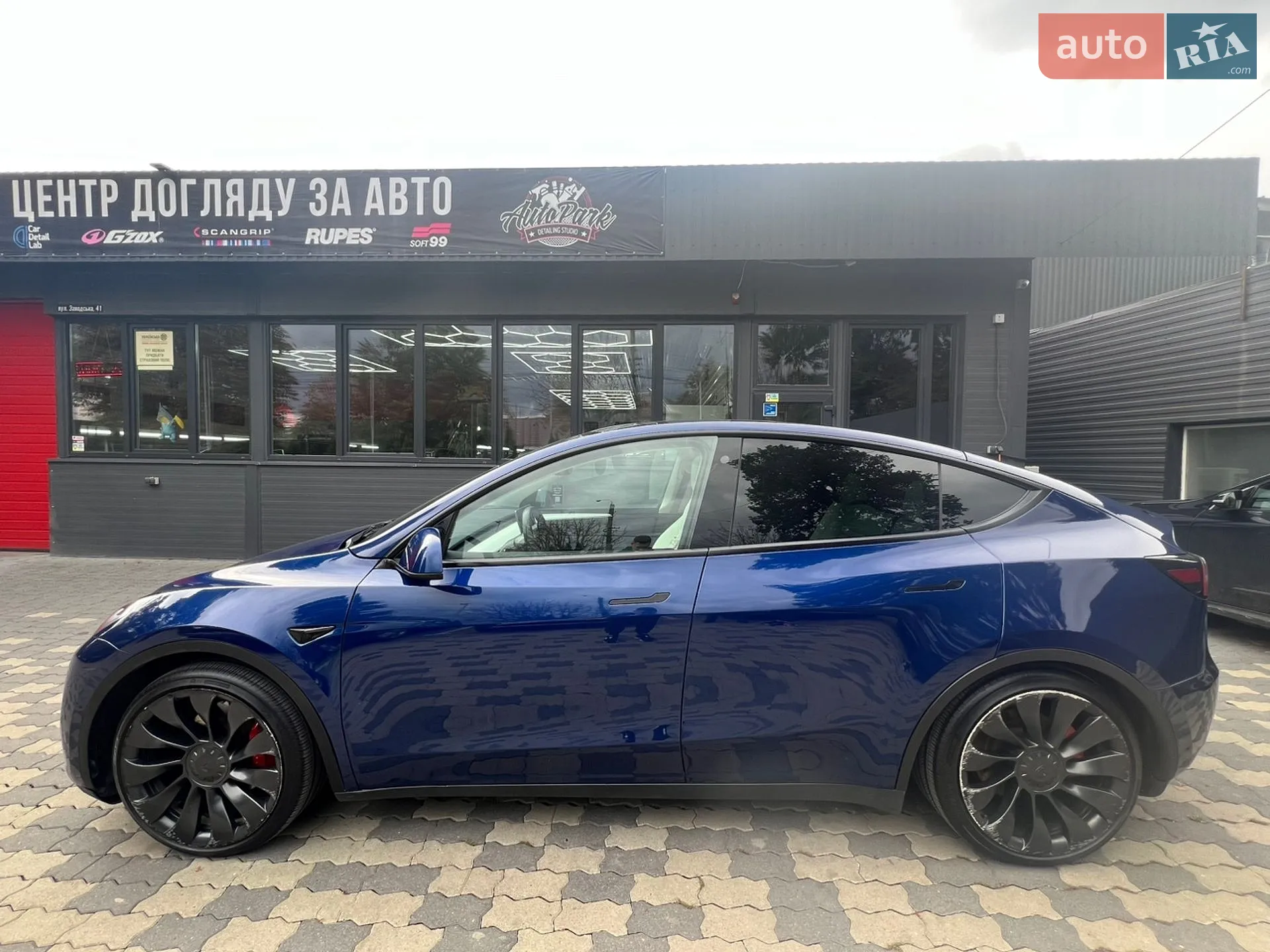 2022 Tesla Model Y - мініатюра 4