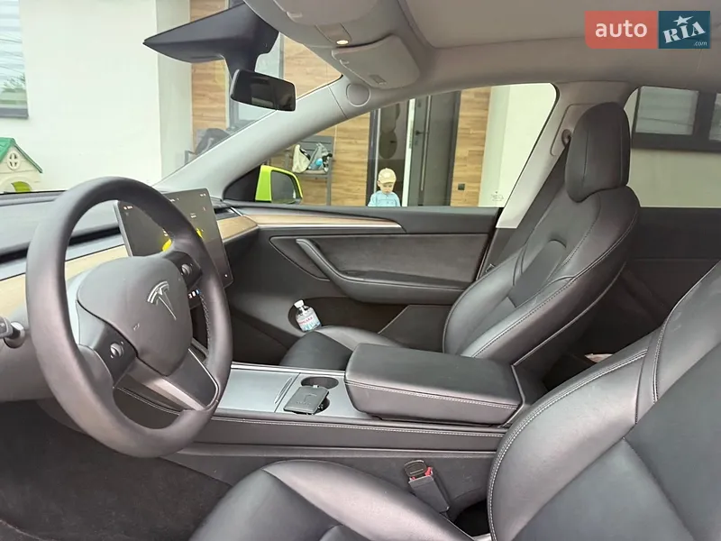 Tesla Model Y 2022 VIN 7SAYGDEE7NF574617 фото оголошення 78 з 116
