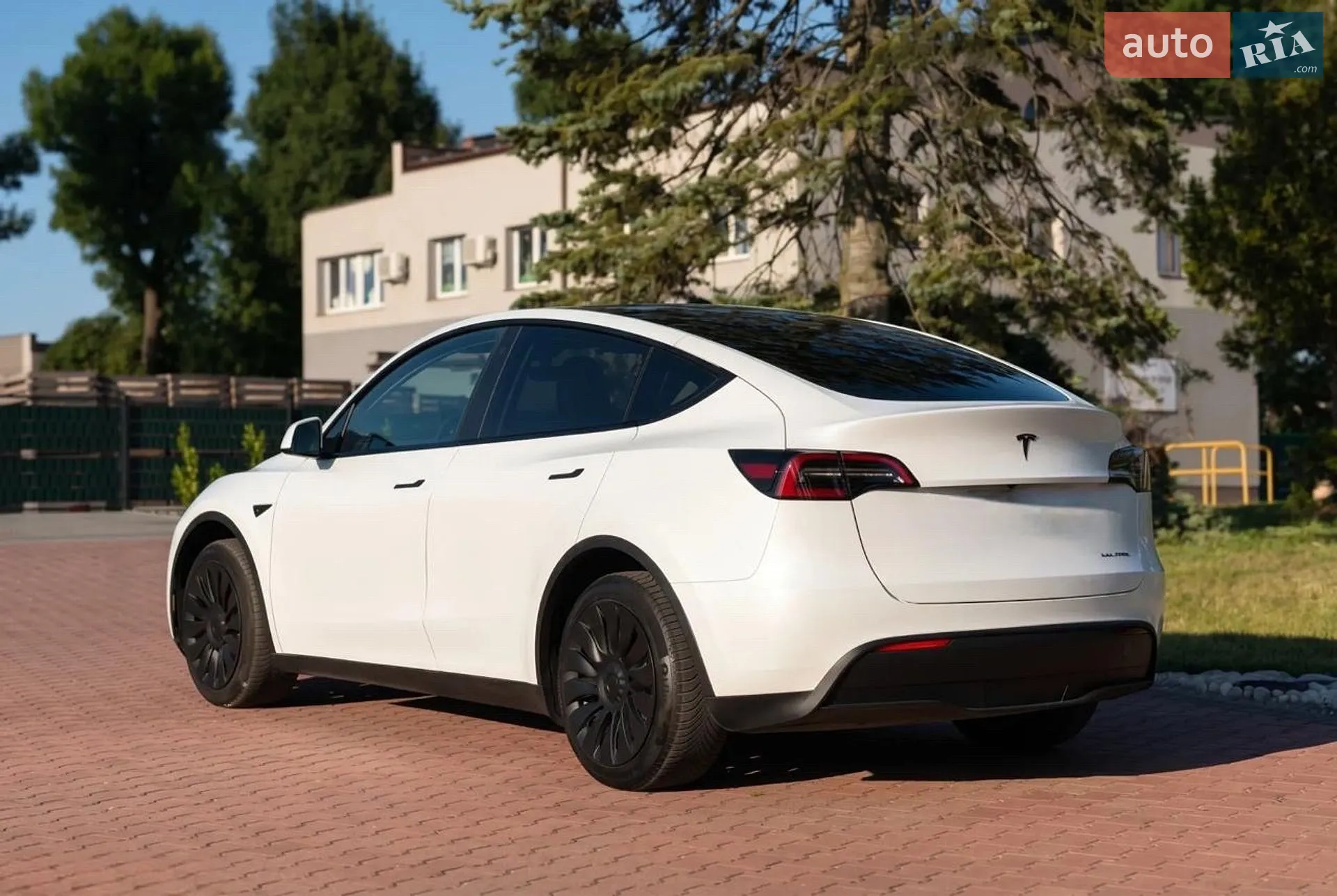 2023 Tesla Model Y - мініатюра 2
