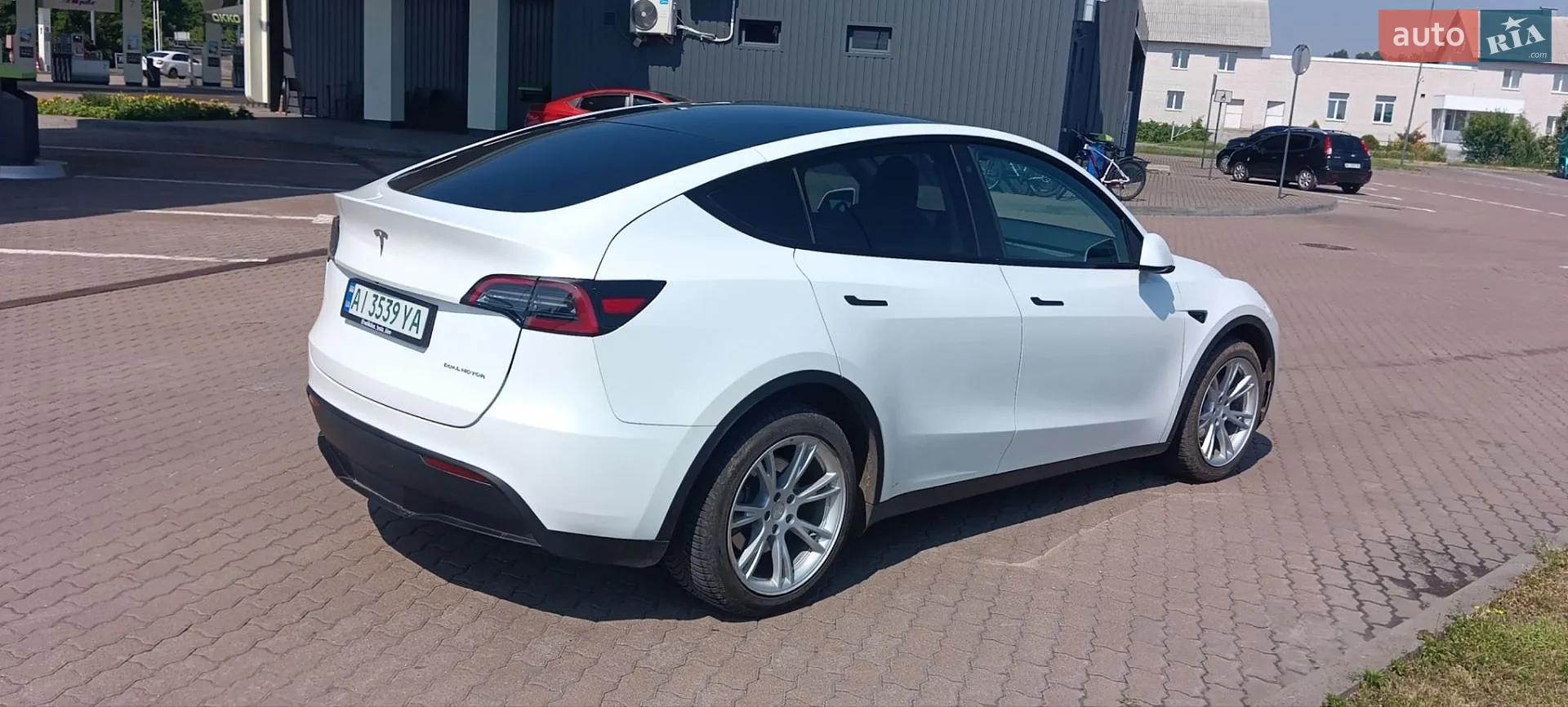 2023 Tesla Model Y - мініатюра 11