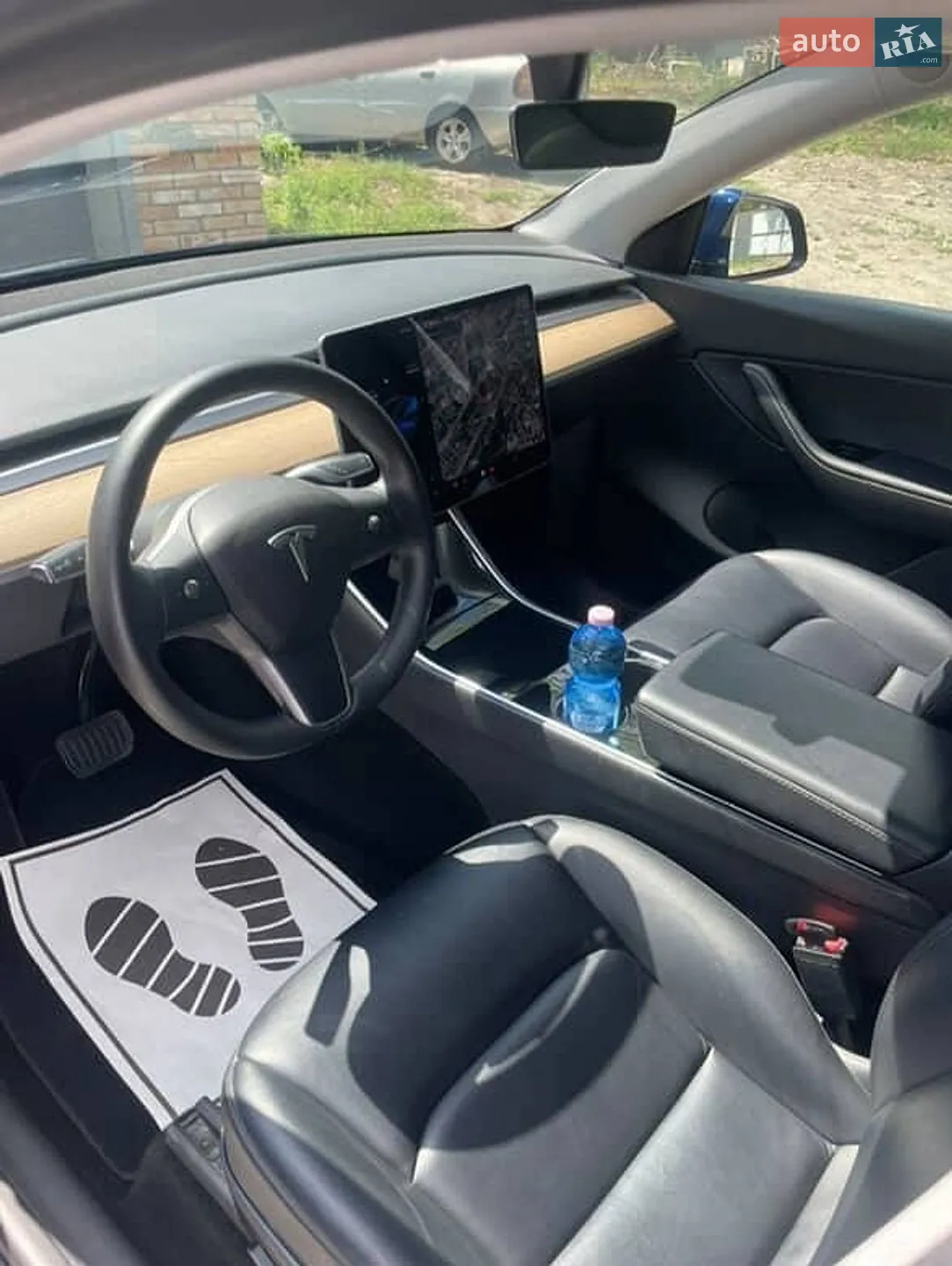2020 Tesla Model Y - мініатюра 9