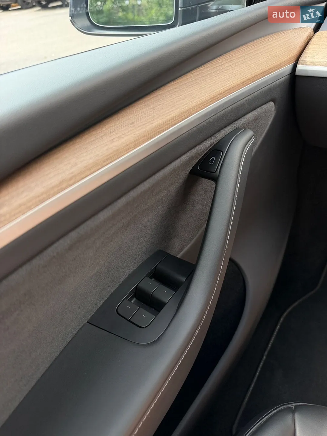 2023 Tesla Model Y - мініатюра 12