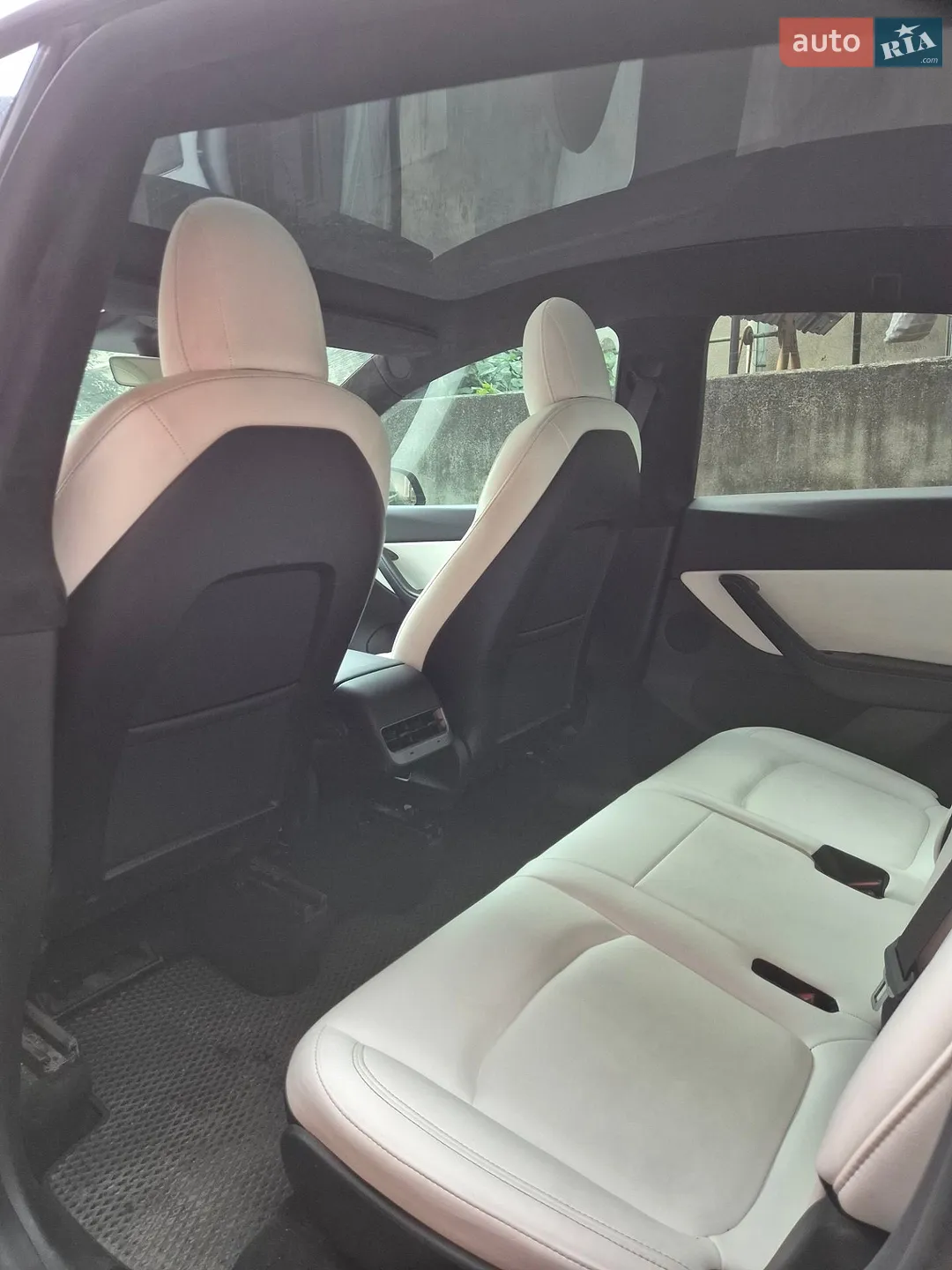 2021 Tesla Model Y - мініатюра 9
