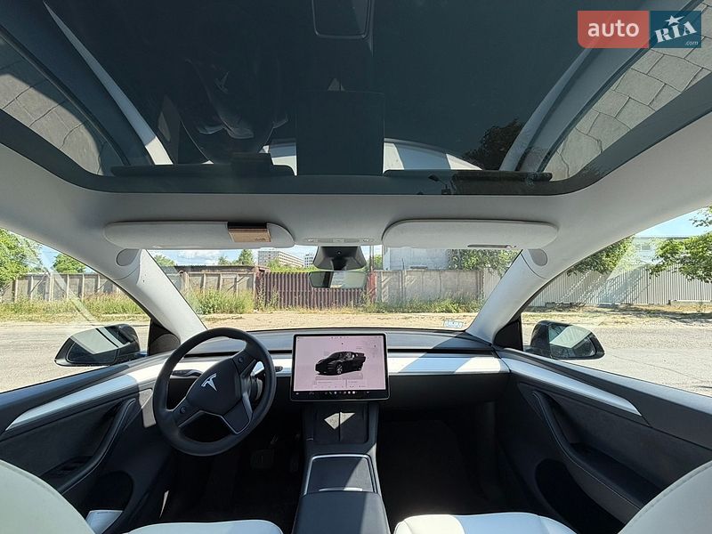 Внедорожник / Кроссовер Tesla Model Y 2023 в Львове