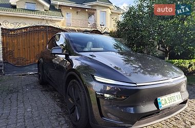 Позашляховик / Кросовер Tesla Model Y 2025 в Черкасах