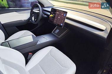 Позашляховик / Кросовер Tesla Model Y 2025 в Черкасах