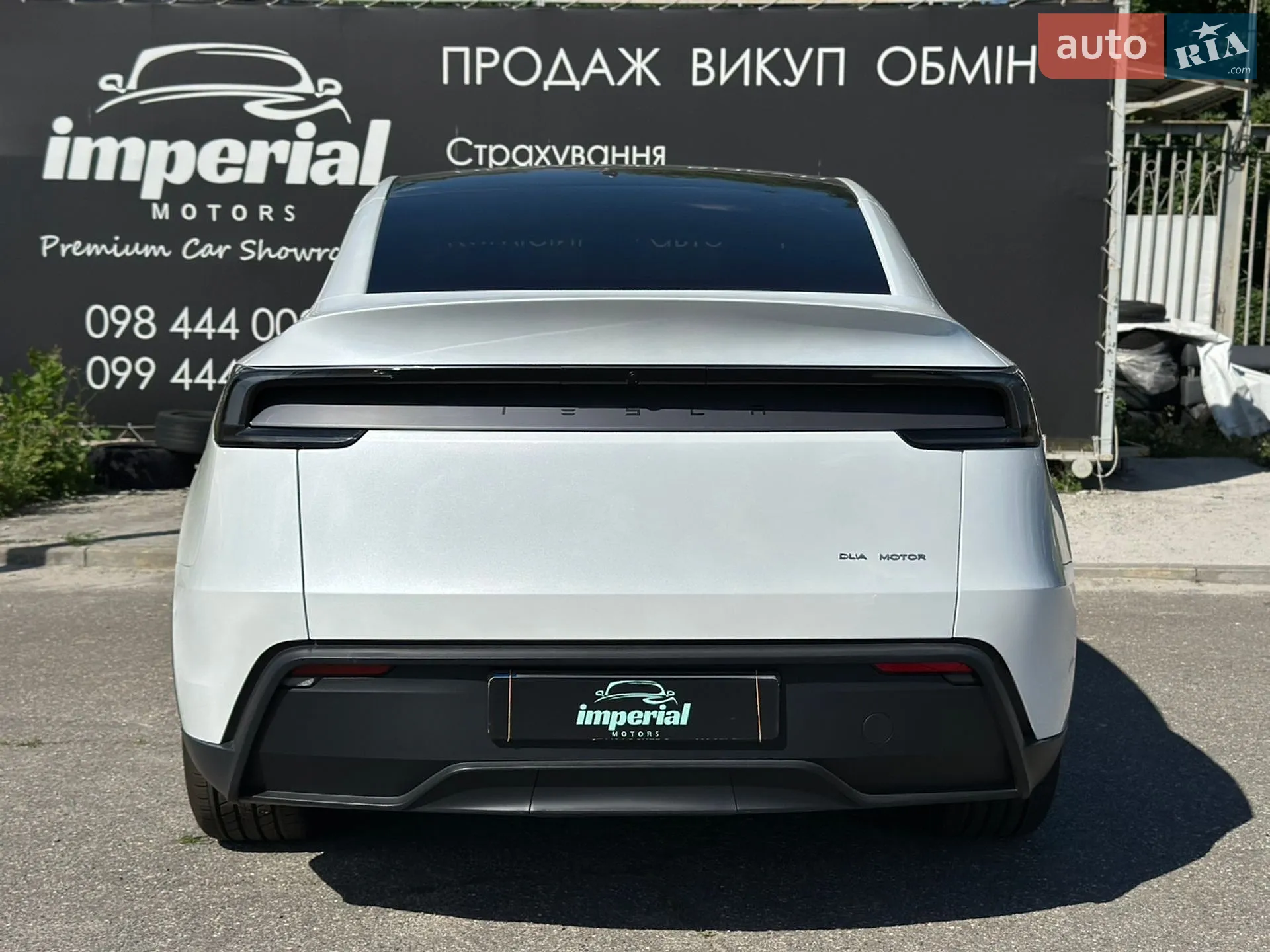 2025 Tesla Model Y - мініатюра 8