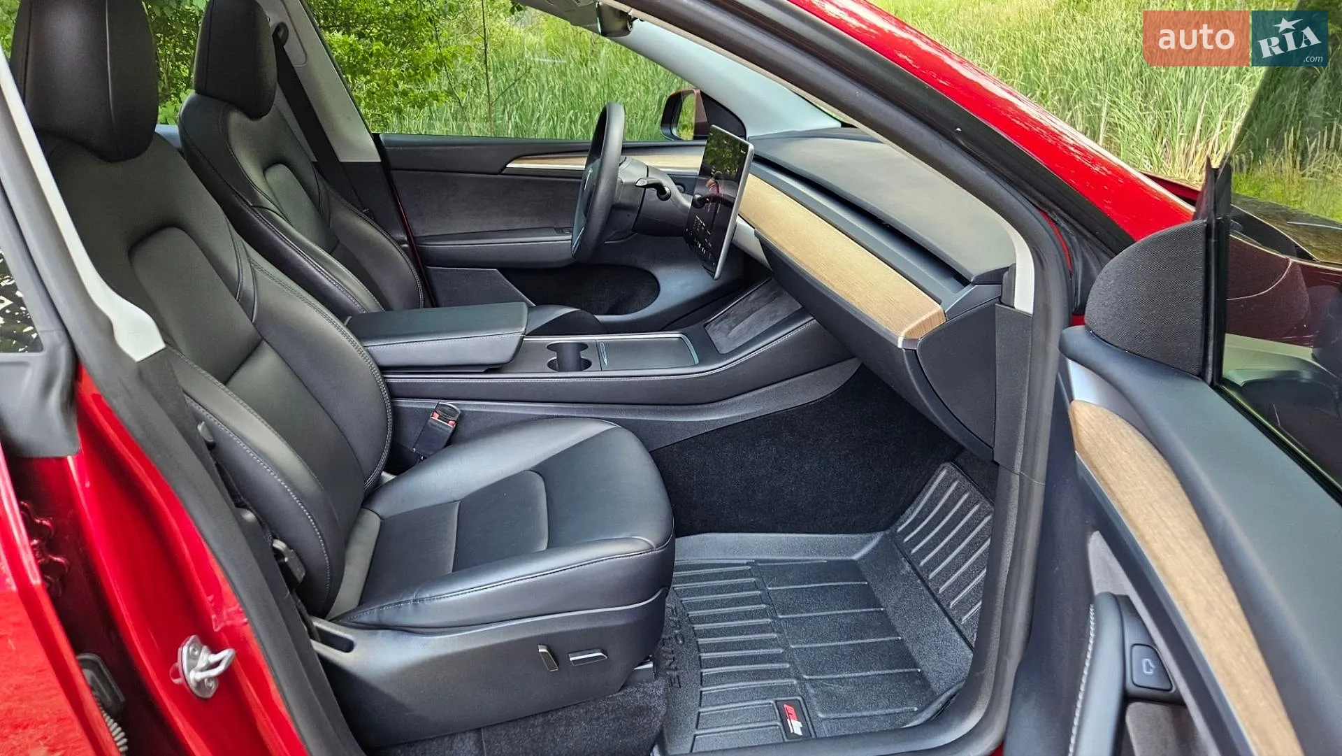 2024 Tesla Model Y - мініатюра 32