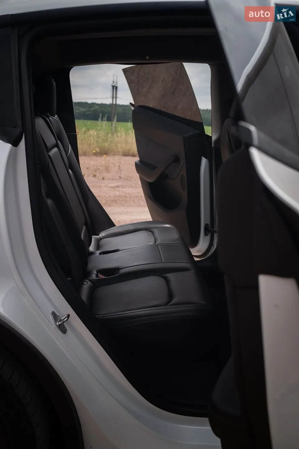 2020 Tesla Model Y - мініатюра 20