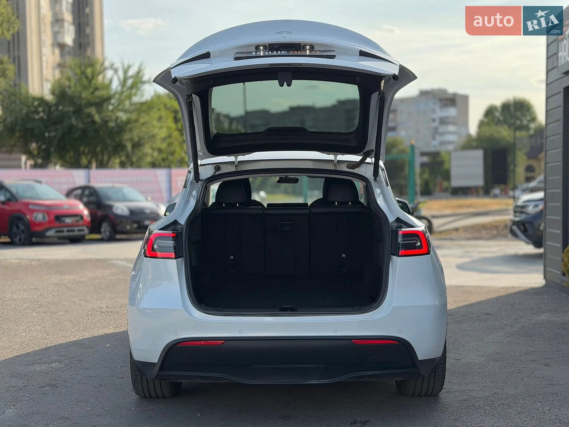 2021 Tesla Model Y - мініатюра 14