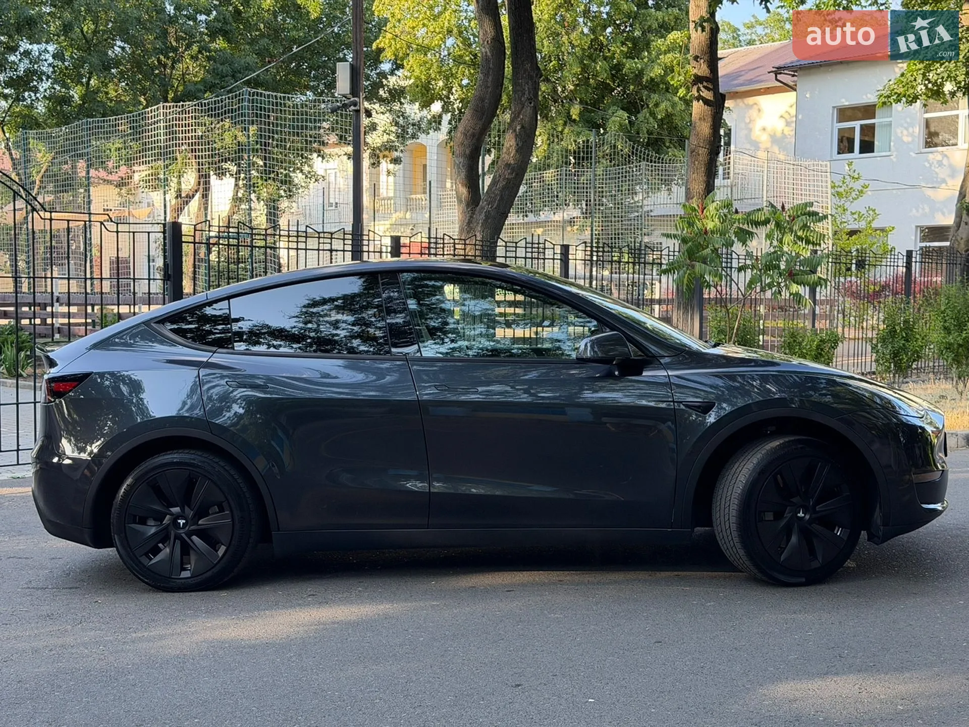 2024 Tesla Model Y - мініатюра 5