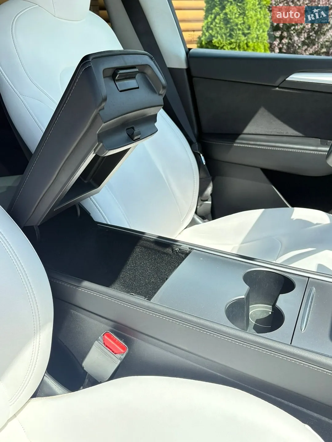 2023 Tesla Model Y - мініатюра 24