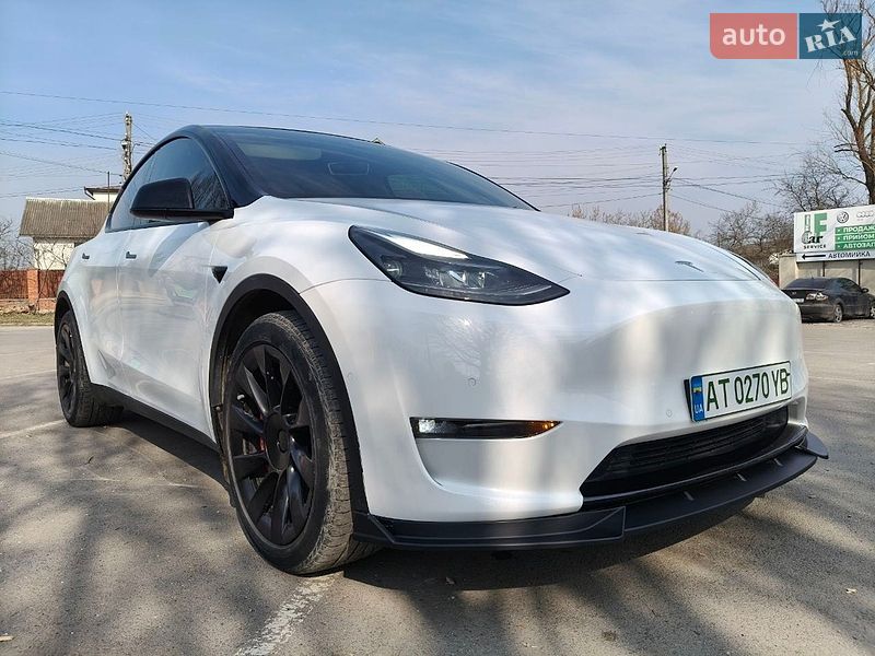 Позашляховик / Кросовер Tesla Model Y 2022 в Івано-Франківську