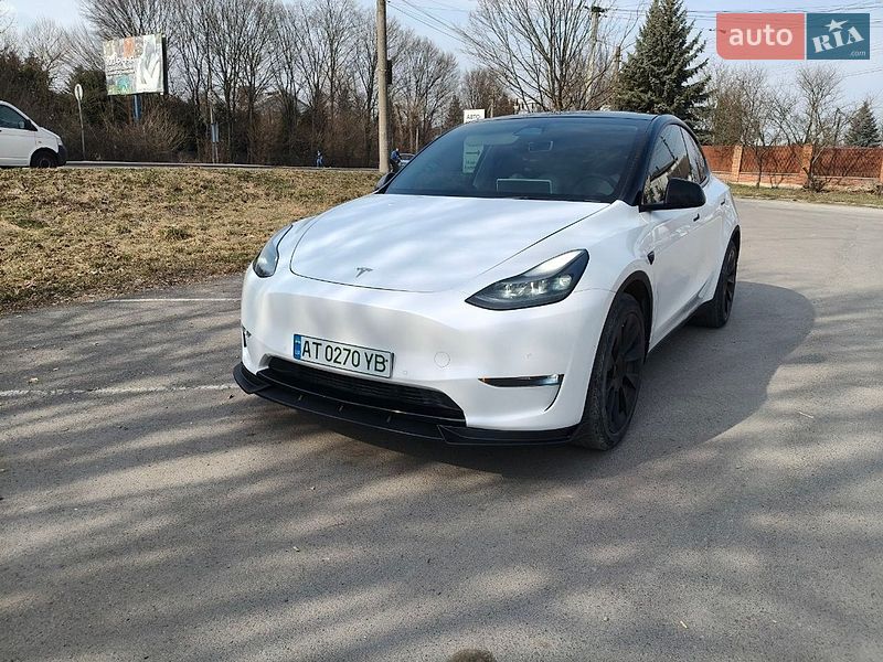 Позашляховик / Кросовер Tesla Model Y 2022 в Івано-Франківську