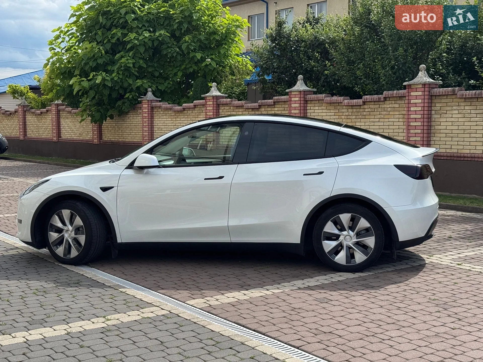 2024 Tesla Model Y - мініатюра 15
