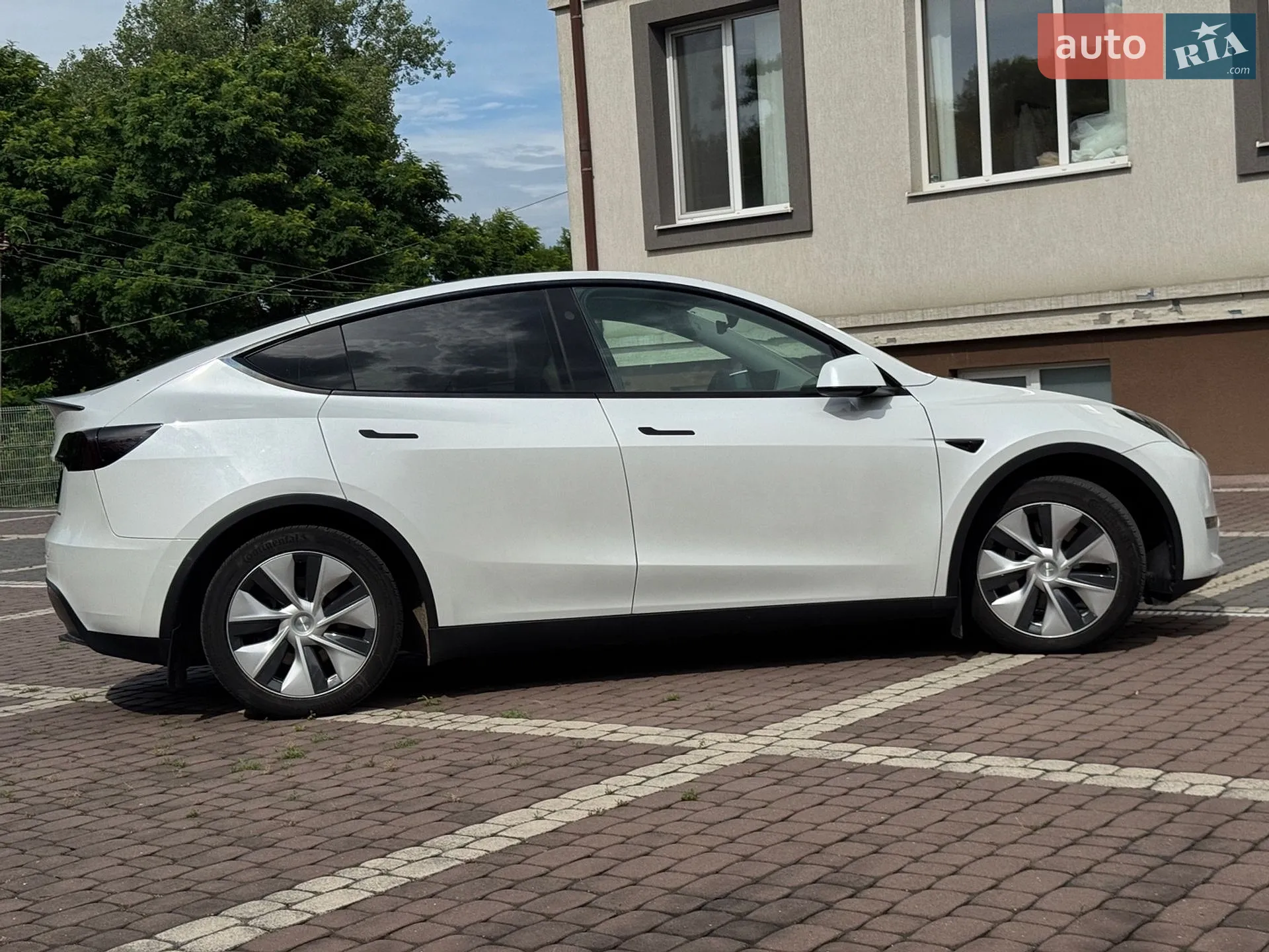 2024 Tesla Model Y - мініатюра 24