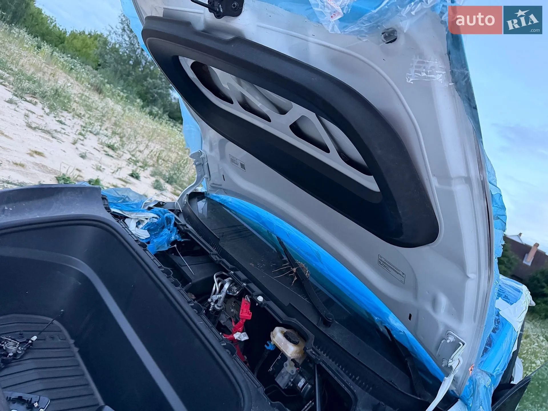 2025 Tesla Model Y - мініатюра 45