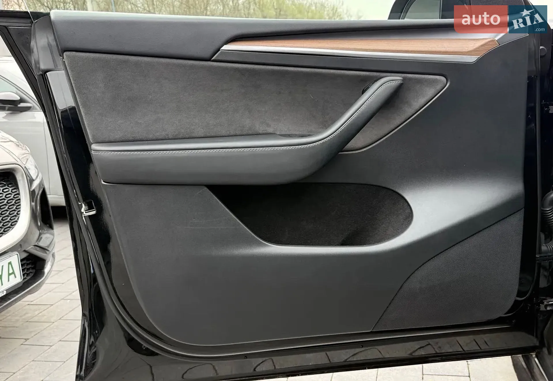 2024 Tesla Model Y - мініатюра 27