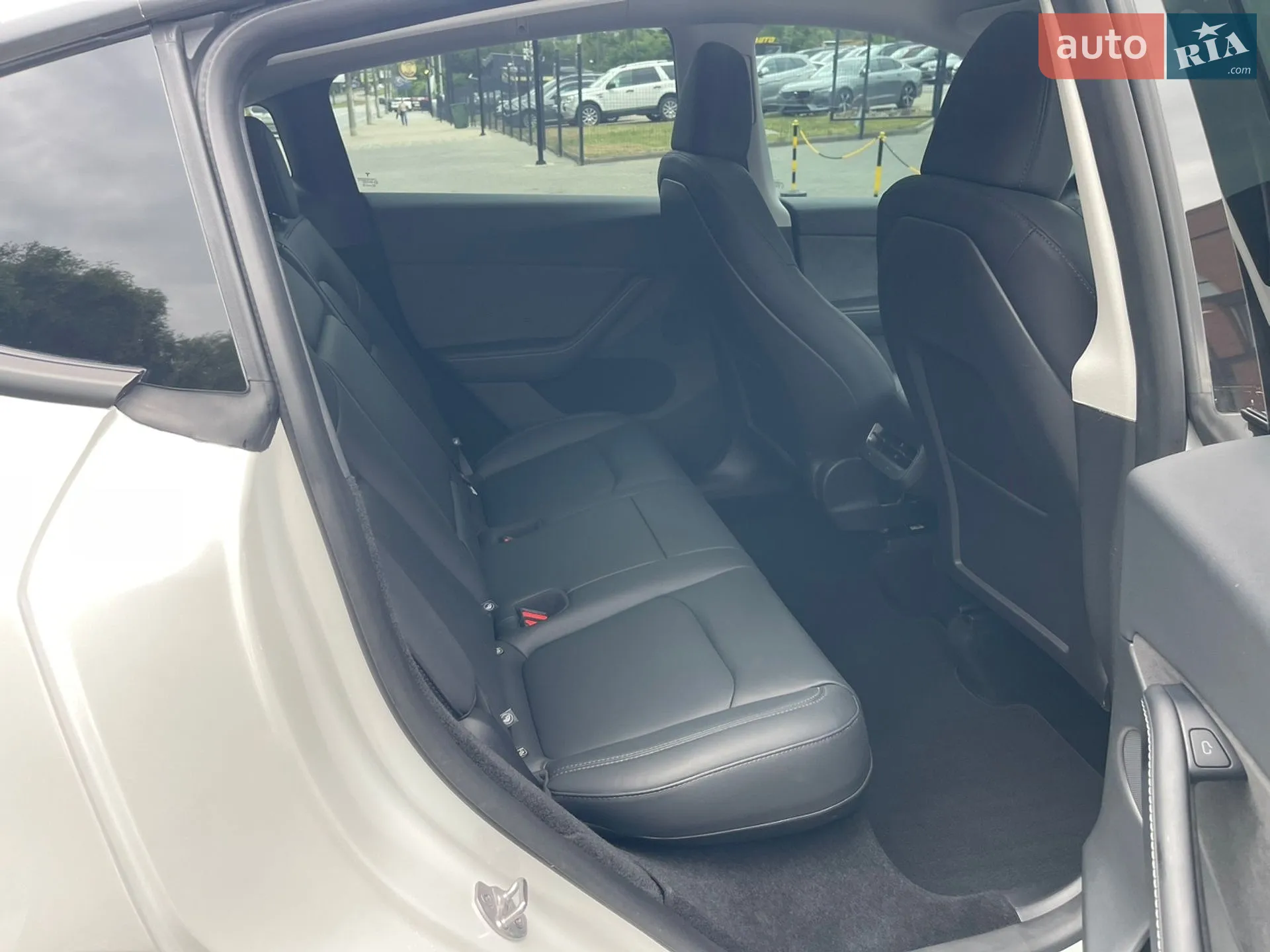 2024 Tesla Model Y - мініатюра 19
