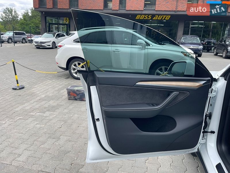 Внедорожник / Кроссовер Tesla Model Y 2024 в Черновцах фото 23 Внедорожник / Кроссовер Tesla Model Y 2024 в Черновцах