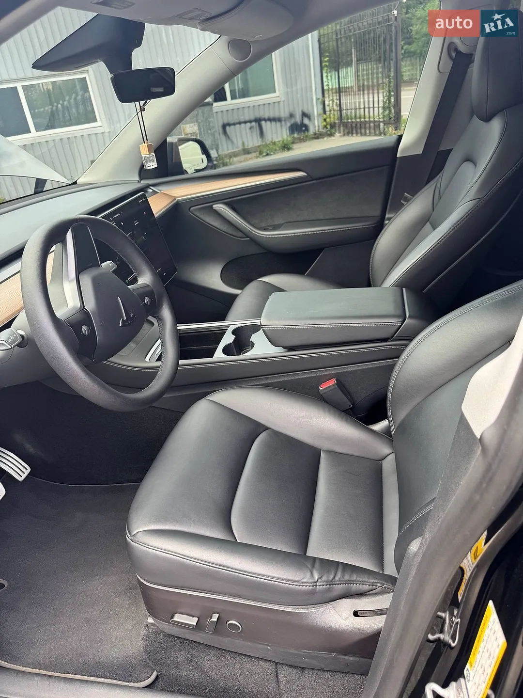 2022 Tesla Model Y - мініатюра 14