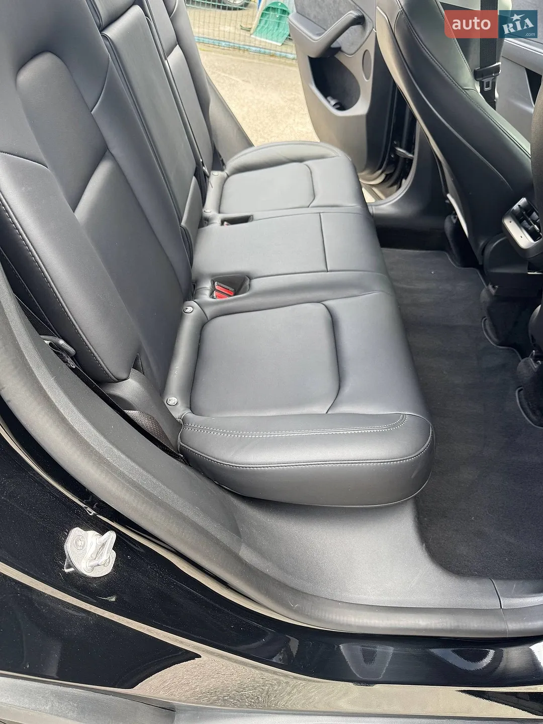 2022 Tesla Model Y - мініатюра 19