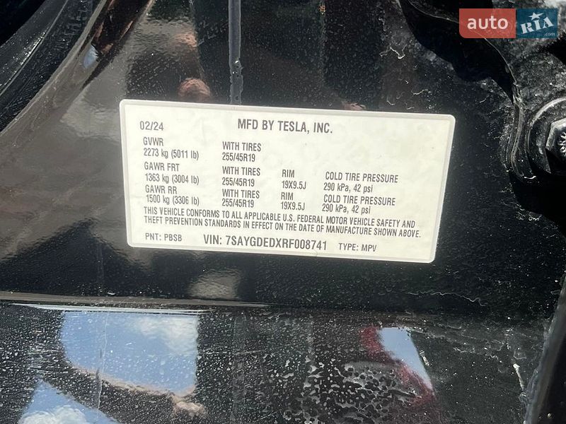 Внедорожник / Кроссовер Tesla Model Y 2024 в Киеве