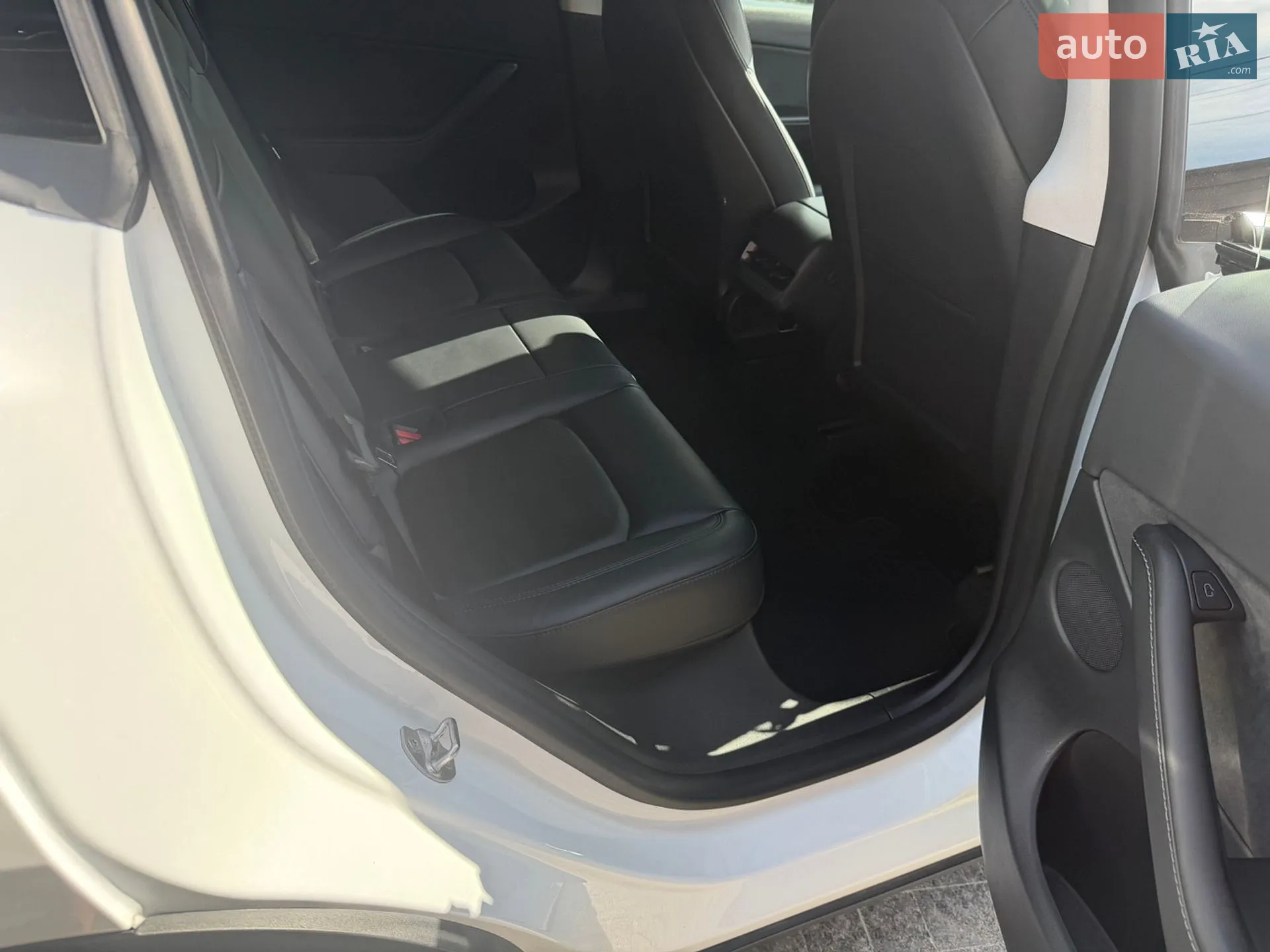 2021 Tesla Model Y - мініатюра 33