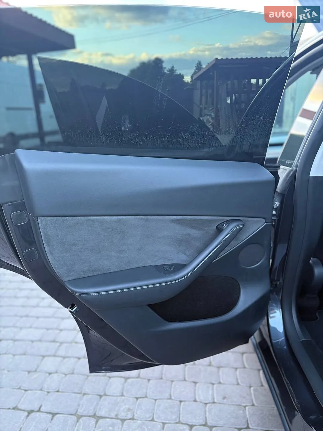 2024 Tesla Model Y - мініатюра 21