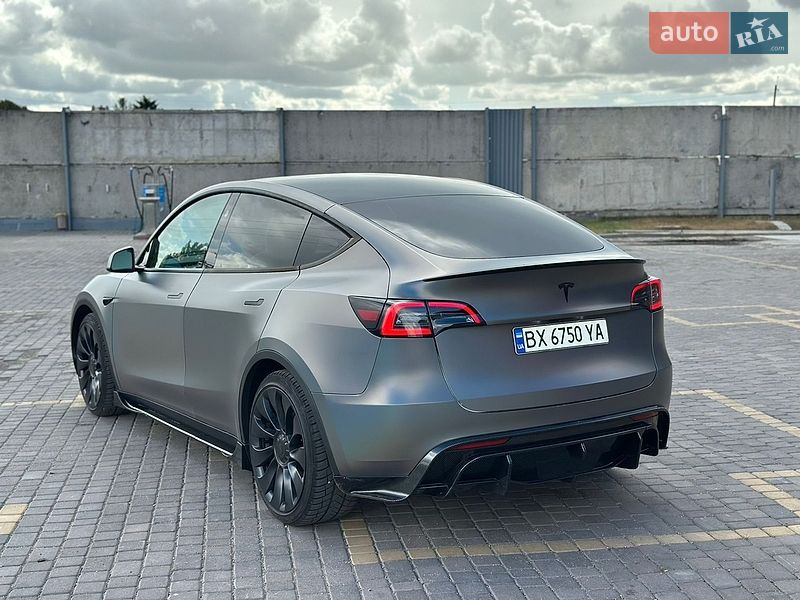Внедорожник / Кроссовер Tesla Model Y 2023 в Теофиполе
