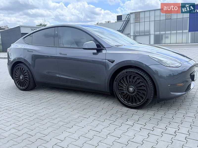 Позашляховик / Кросовер Tesla Model Y 2023 в Харкові фото 3 Позашляховик / Кросовер Tesla Model Y 2023 в Харкові