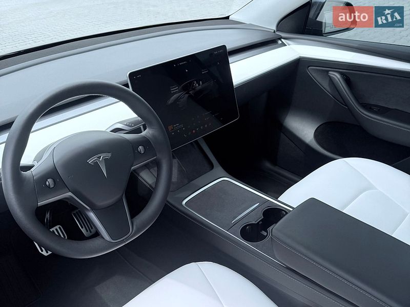 Позашляховик / Кросовер Tesla Model Y 2023 в Харкові фото 7 Позашляховик / Кросовер Tesla Model Y 2023 в Харкові