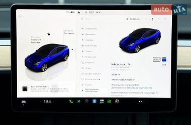 Позашляховик / Кросовер Tesla Model Y 2024 в Києві