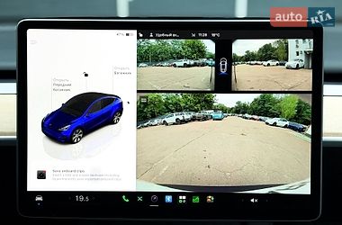 Позашляховик / Кросовер Tesla Model Y 2024 в Києві