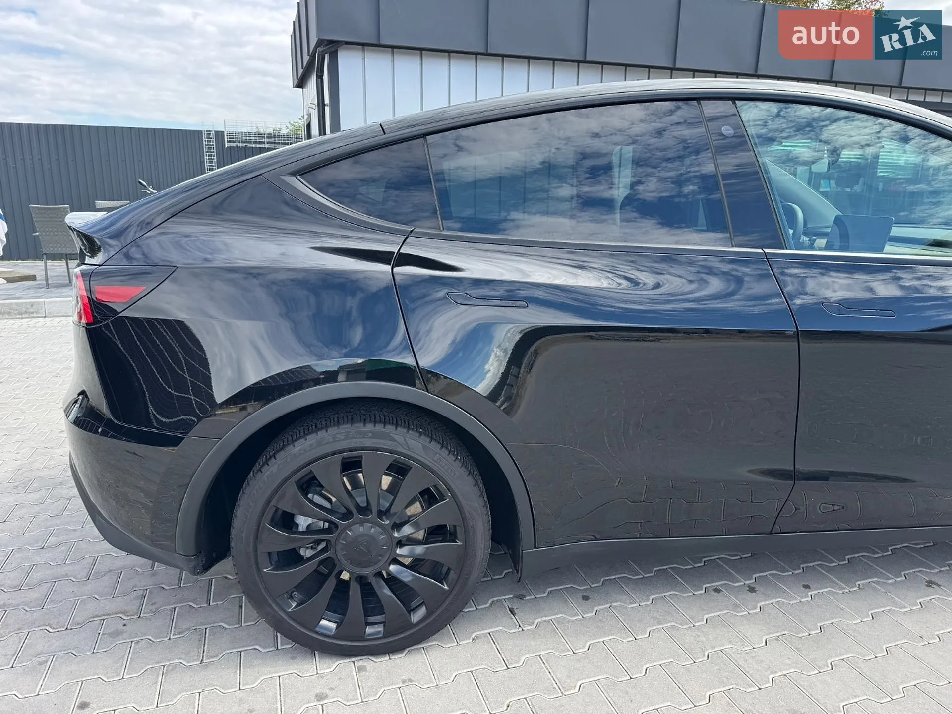 2020 Tesla Model Y - мініатюра 11