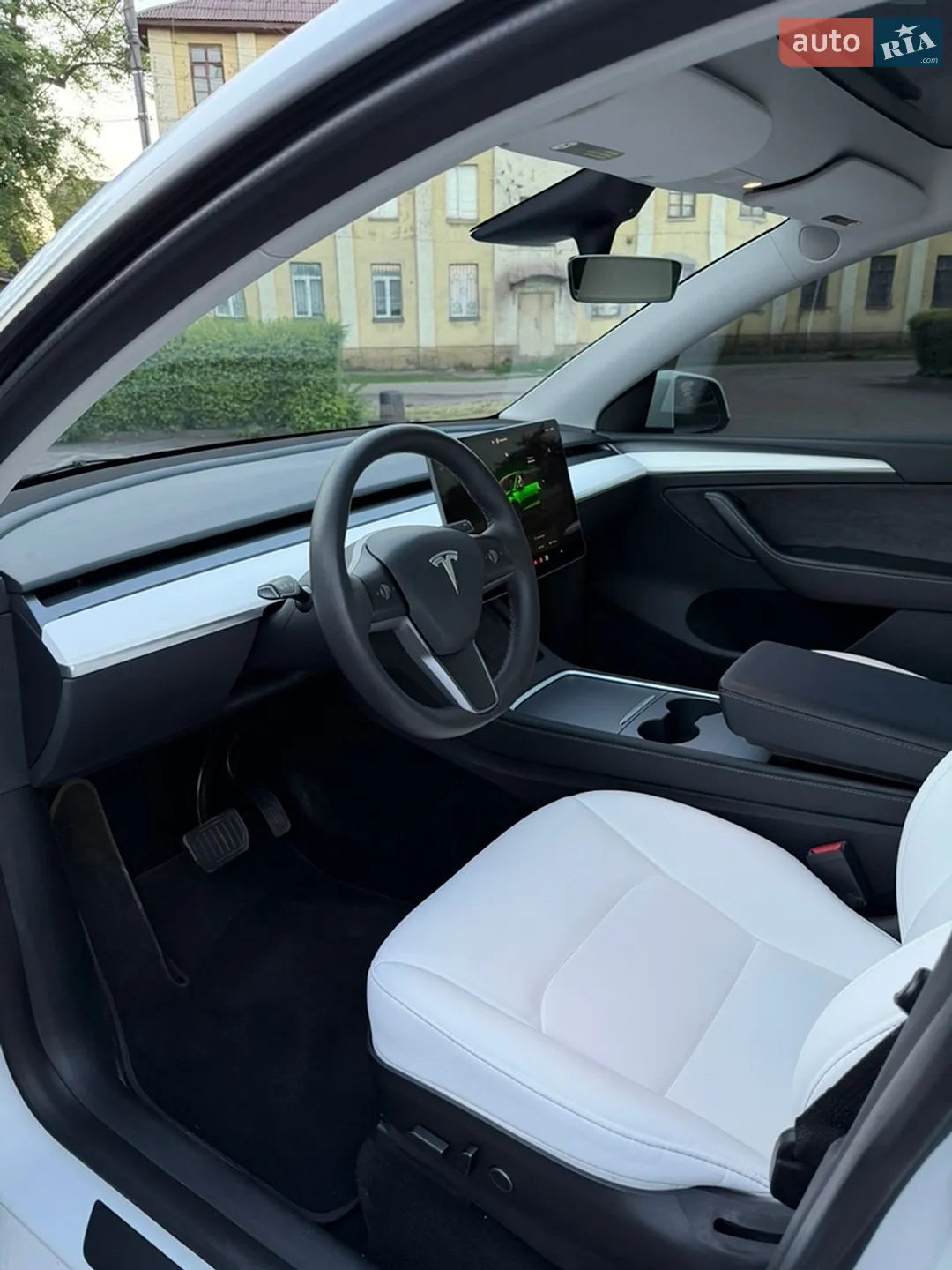 2022 Tesla Model Y - мініатюра 18
