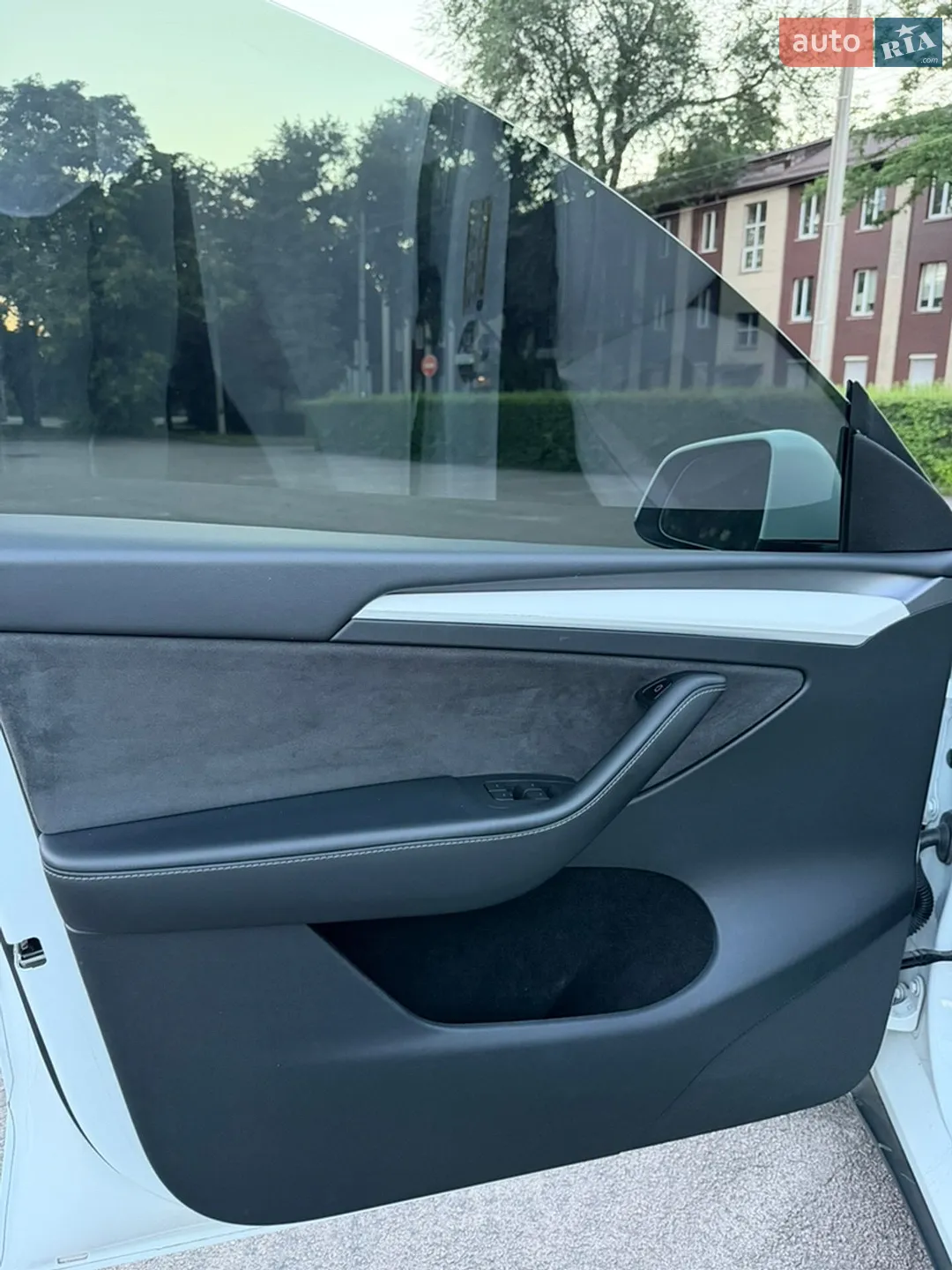 2022 Tesla Model Y - мініатюра 23