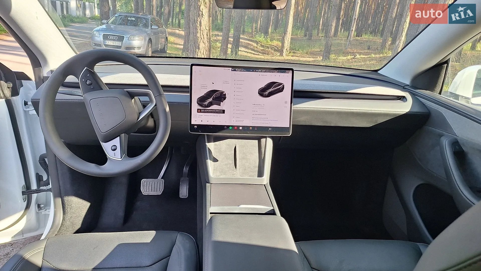 2025 Tesla Model Y - мініатюра 4