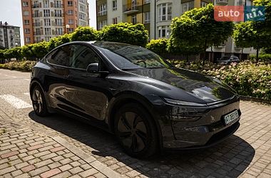 tesla model-y 2025 в Івано-Франківськ від професійного продавця Максим Михайлович
