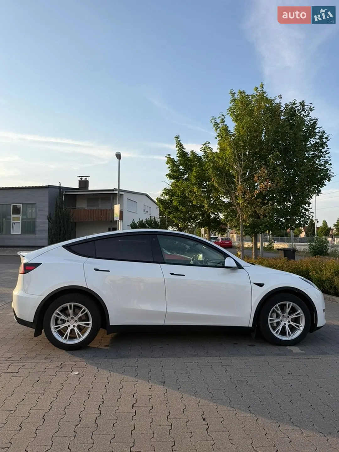 2021 Tesla Model Y - мініатюра 4